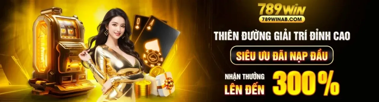 Sân bóng đá với quả bóng và lưới